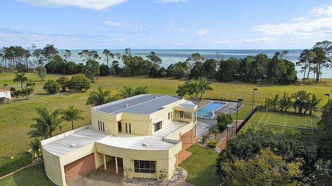  House for sale at 11 Ocean Drive, Dundowran Beach off Hervey Bay. 