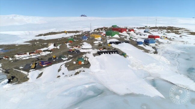 Antarctic expeditioners brave blizzard winds up to 244km-h