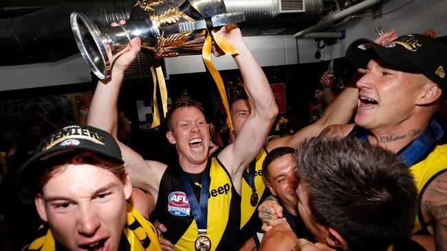 Jack Riewoldt celebrates after Richmond won the 2020 premiership.