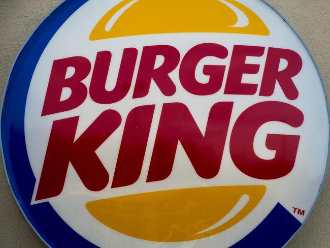 Huge burger giant to close 400 stores