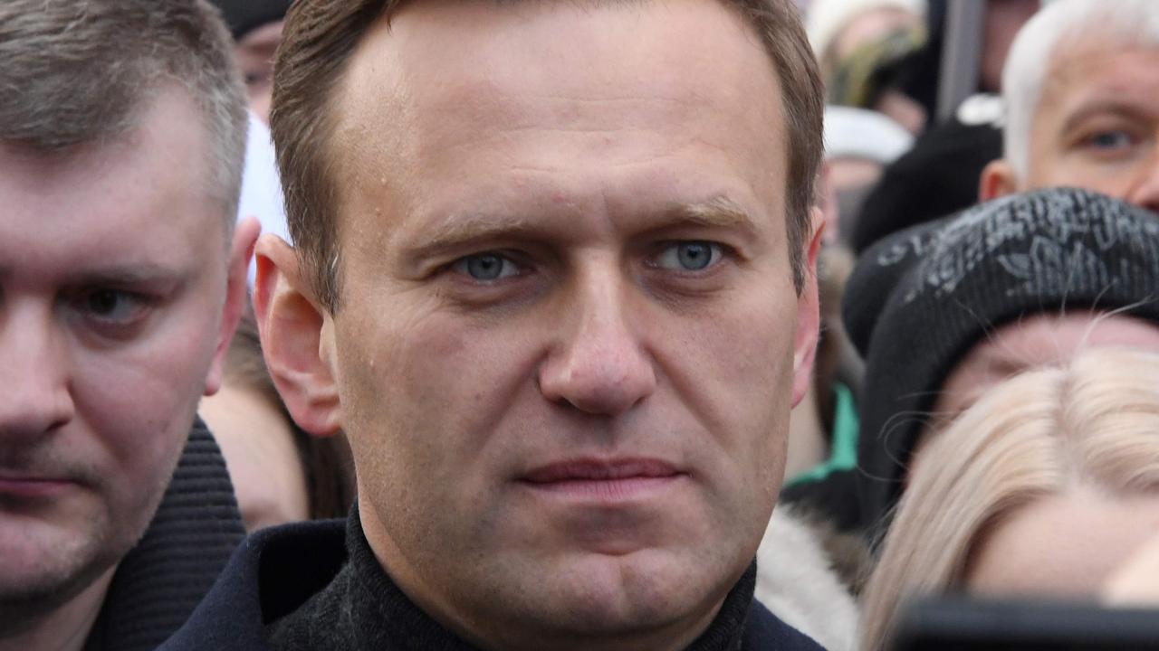 Vladimir Putin Opponent Alexei Navalny Likely Poisoned, Tests Show | NT ...