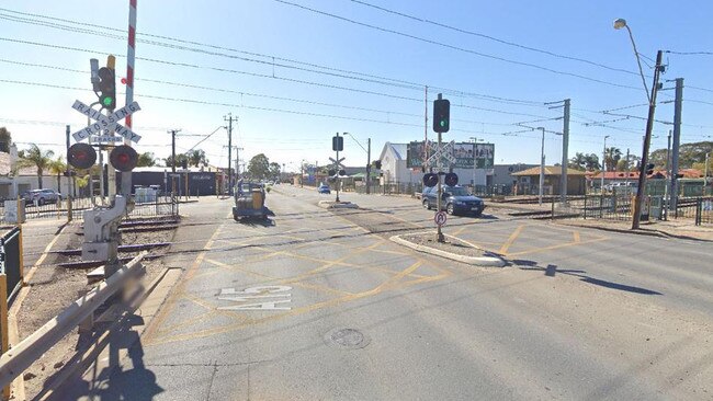 The level crossing on Brighton Road, Hove.