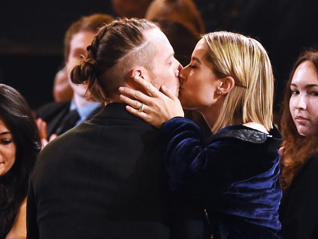 Singer Tyler Hubbard of Florida Georgia Line celebrates winning Favorite Country Duo or Group with Hayley Stommel during the 2016 American Music Awards at Microsoft Theater on November 20, 2016 in Los Angeles, California. Picture: Getty