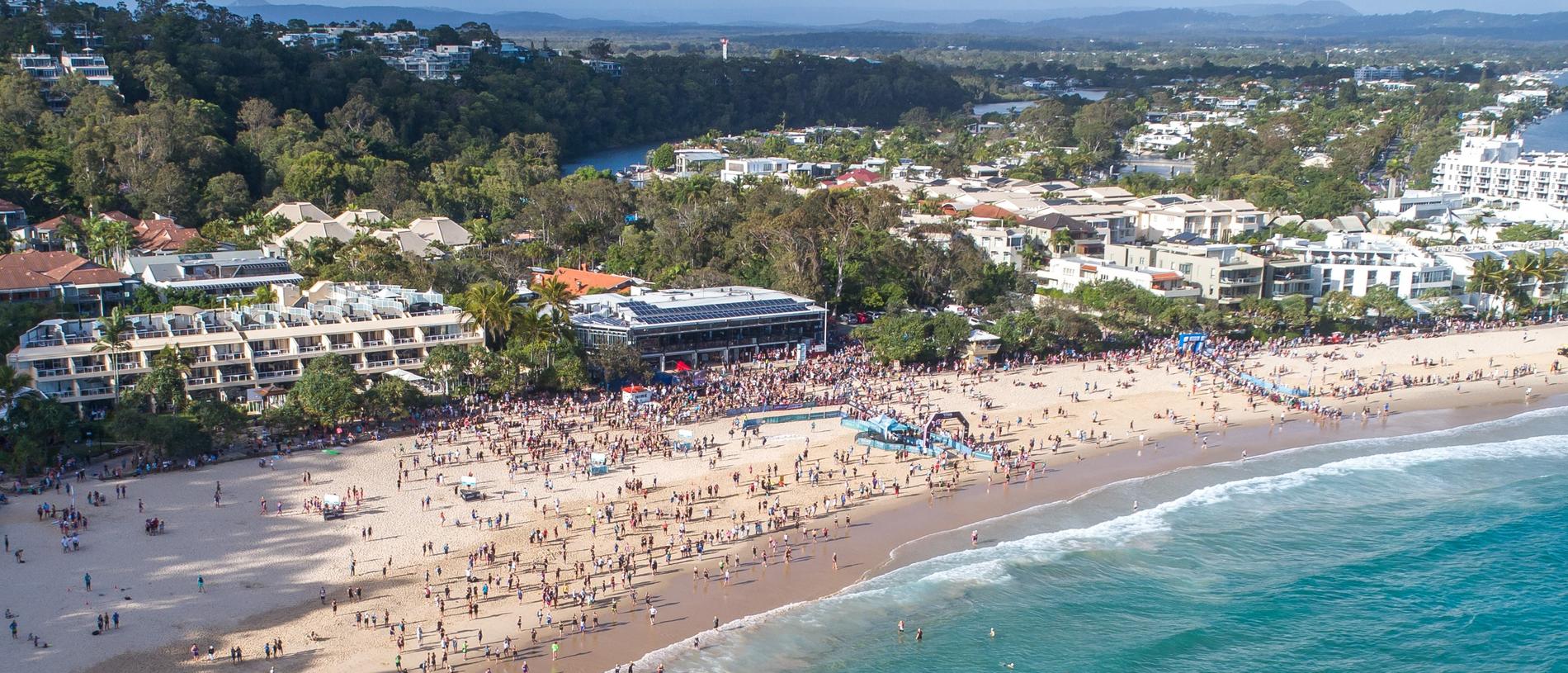 Noosa Tri needs to go ahead to support Noosa's economy according to the Noosa Chamber of Commerce.