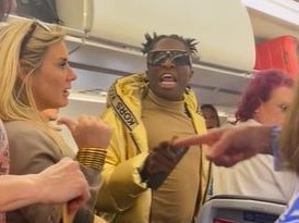 entitled plane act enfurating passengers