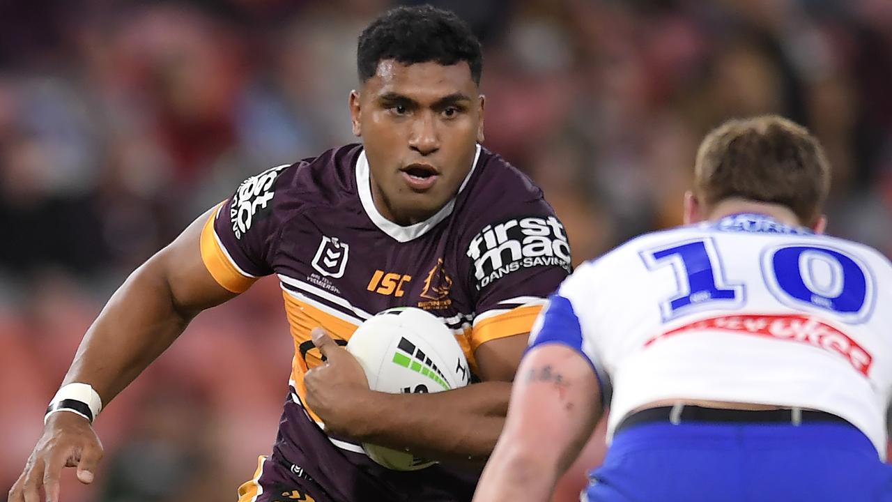 WENDELL SAILOR, signature on Brisbane Broncos jersey.