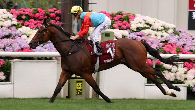 Ka Ying Rising cruises home to win the Group 1 Chairman’s Sprint Prize at Sha Tin on Sunday. Picture: HKJC