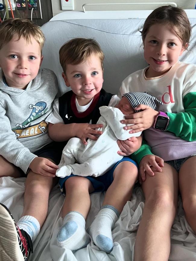 The four Duncan children.
