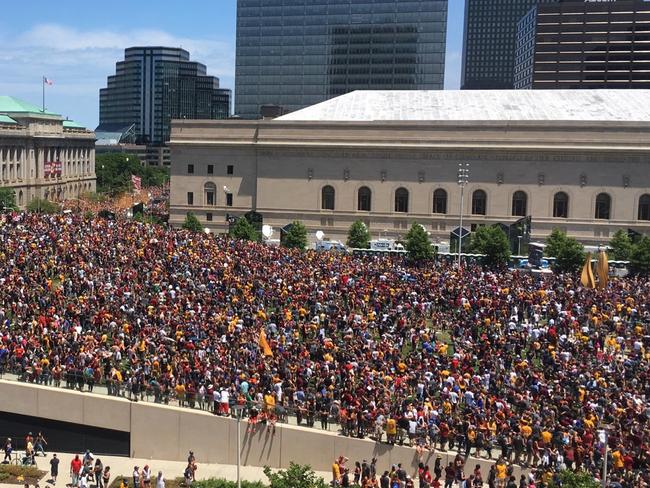 Cavs parade shop