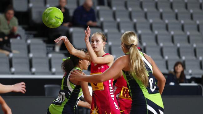 Action from the QGSSSA netball match between Somerville House and Moreton Bay College. Photo:Tertius Pickard