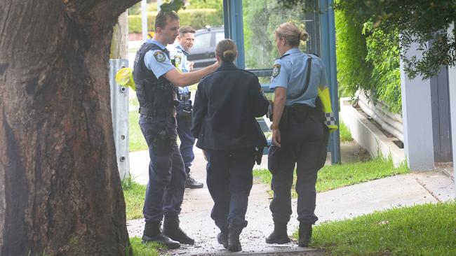 Police make inquiries on Oliver Street, Freshwater today. Picture: Jeremy Piper