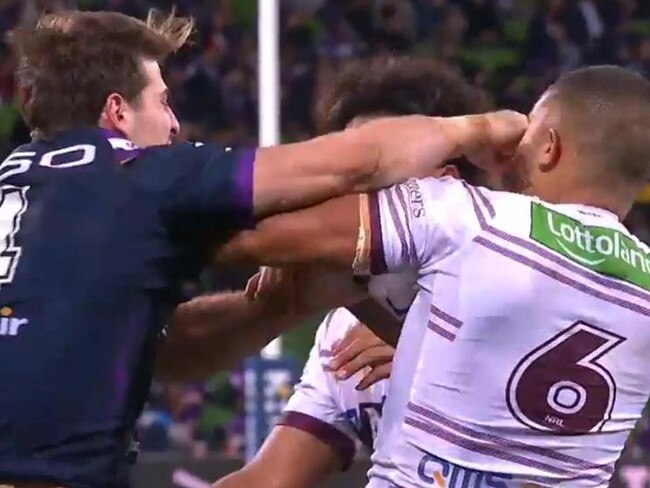 Curtis Scott lands a punch on Dylan Walker