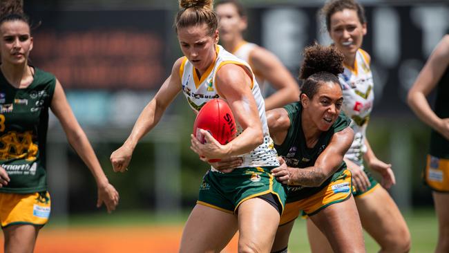 Zoe McWhinney in the PINT vs St Mary's 2023-24 NTFL women's major semifinal. Picture: Pema Tamang Pakhrin