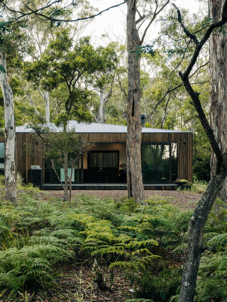 Killora Bay holiday home, Bruny Island, Tasmania. Designed by Lara Maeseele in association with Tanner Architects. Builder: Tim Watson + Driftwood Workshop. A shortlisted entry in the Tasmanian Architecture Awards. Photo by Adam Gibson.