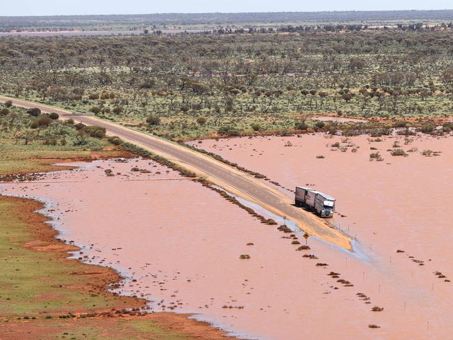 ADELAIDE, AUSTRALIA - NewsWire Photos February 2 2022: Flood waters Glendambo where the Sturt Hwy has been cut off. Picture: NCA NewsWire / Kelly Barnes Pool via NCA NewsWire