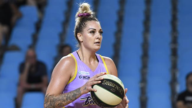 Chargers coach Mark Nash is in talks with Opals star and 2014 SEABL South Conference championship centre Cayla George to rejoin Hobart this year. (Photo by Albert Perez/Getty Images)