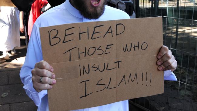 Hyde Park rally three years on: Muslim radicals on a treacherous road ...