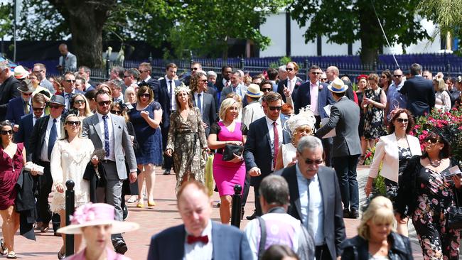 Racegoers can expect bright sunshine for the final day at Flemington.