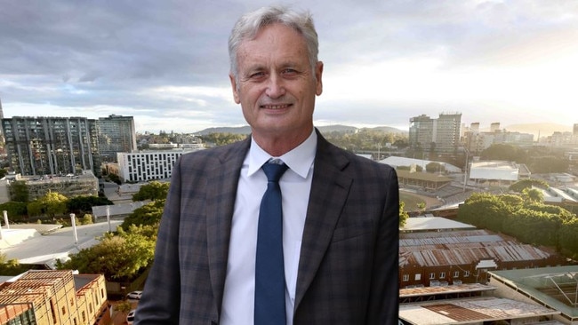 Hutchinson's chairman Scott Hutchinson says the Brisbane Showgrounds must be considered as an option for a Brisbane Olympic and Paralympic Games stadium.