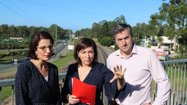 Member for Algester Leeanne Enoch Member for Logan Linus Power and Member for Jordan, Charis Mullen want a community consultative committee for the Inland Rail project for the Algester/Logan/Jordan electorate area, as is the case in other parts of Queensland.