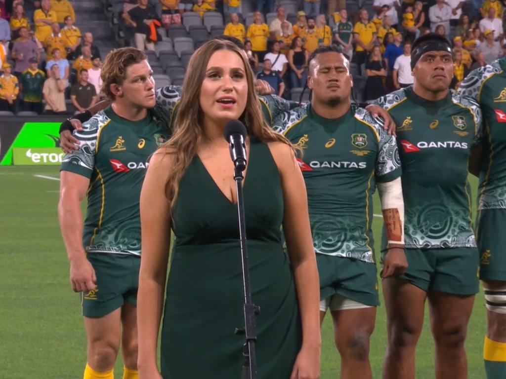 The Wallabies sang the Indigenous anthem with pride. Photo: Kayo.