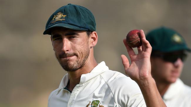 Australian cricketer Mitchell Starc took five wickets in Sri Lanka’s first innings in Galle.