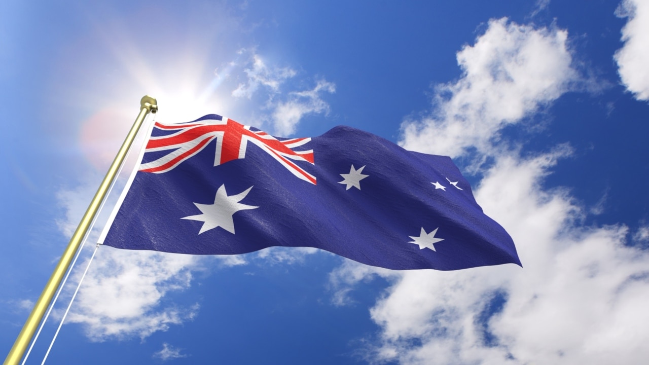 Students being told to 'deconstruct' Australian flag is 'divisive'