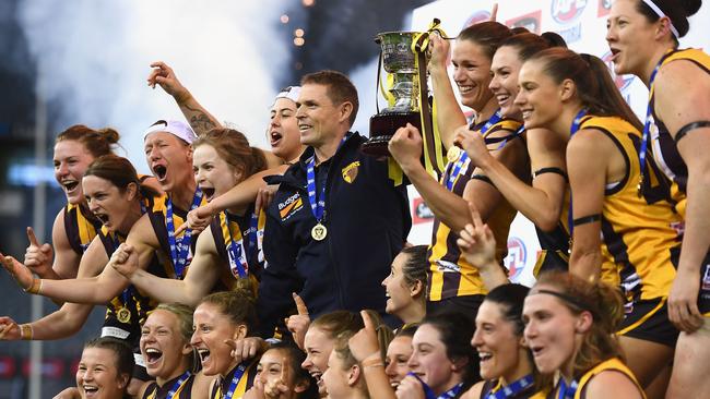 Patrick Hill with his triumphant Hawthorn players after their VFLW premiership in 2018. Picture: Quinn Rooney/Getty Images