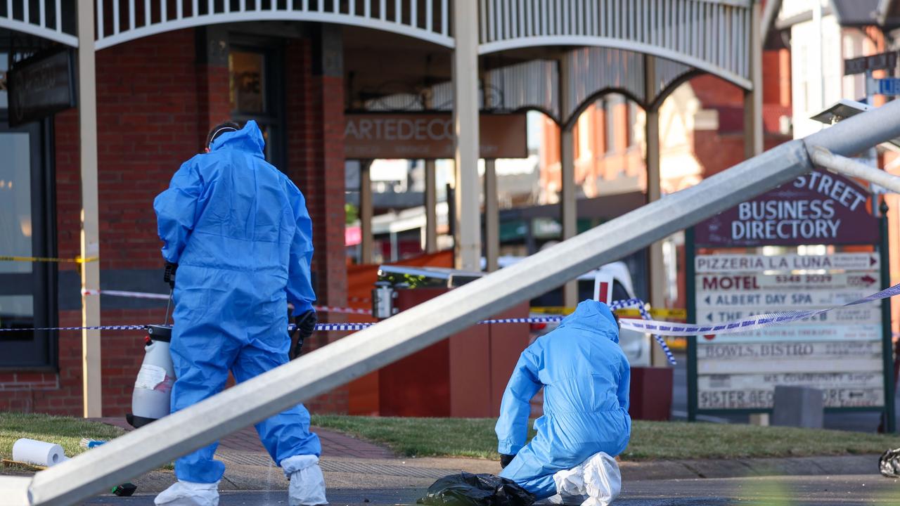 Investigators at the Royal Daylesford Hotel. Picture: NewsWire / Brandan Beckett