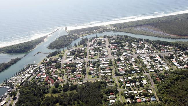 Aerial photos of Brunswick Heads. 