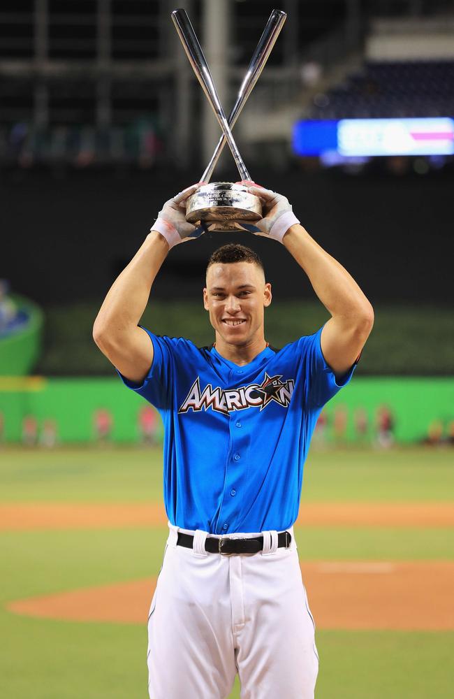 Aaron Judge hits roof at Home Run Derby (video) - Sports Illustrated