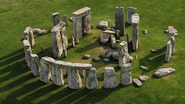 Stonehenge Theories: Has Lynne Kelly’s Book The Memory Code Solved The ...