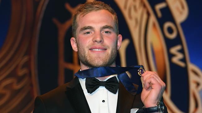 Tom Mitchell with the 2018 Brownlow Medal. Picture: Getty Images