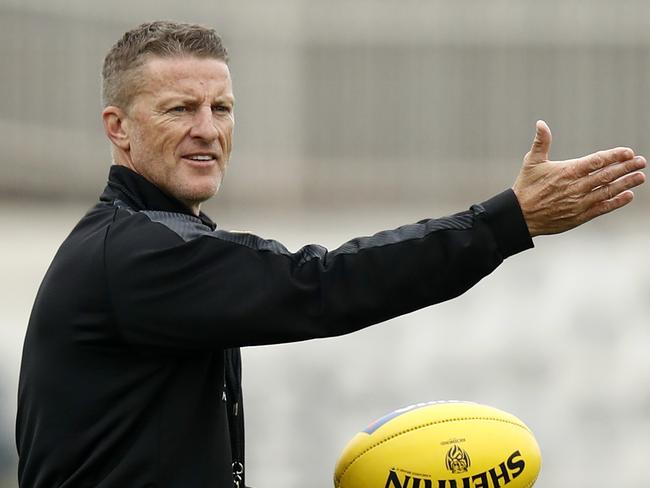 MELBOURNE, AUSTRALIA - APRIL 07: Richmond senior coach, Damien Hardwick gives directions during a Richmond Tigers AFL training session at Punt Road Oval on April 07, 2021 in Melbourne, Australia. (Photo by Darrian Traynor/Getty Images)