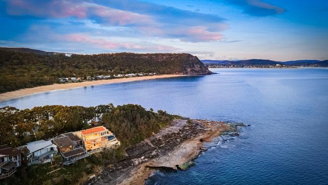 Setting of the record sale at Pearl Beach