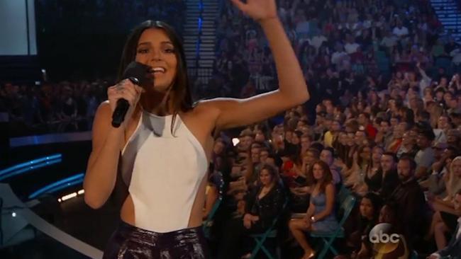 VIDEO: Kendall Jenner's autocue fail at the Billboard Awards