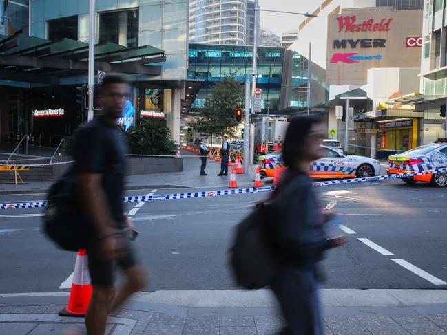 SYDNEY, AUSTRALIA: Newswire Photos : APRIL 15 2024: Police are on site at Bondi Junction patrolling the area while the investigation continues after the massacre on Saturday. Picture: NCA Newswire / Gaye Gerard