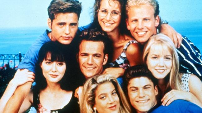 Jason Priestley, Shannen Doherty, Luke Perry, Gabrielle Carteris, Tori Spelling, Jenny Garth, Brian Austin Green and Ian Ziering from Beverly Hills 90210.