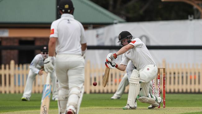 Sydney batter Matthew Rodgers. (AAP Image / Julian Andrews).