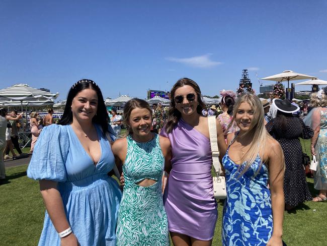 Laura Kotzur, Alyssa Lieschke, Sophia Kohlhagen and Madison Lieschke