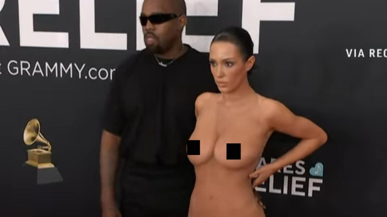 Bianca Censori attends first red carpet nude