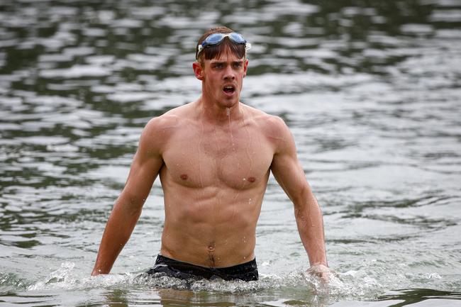 Gold Coast Suns player Jez McLennan training at Palm Beach. Picture: Tertius Pickard