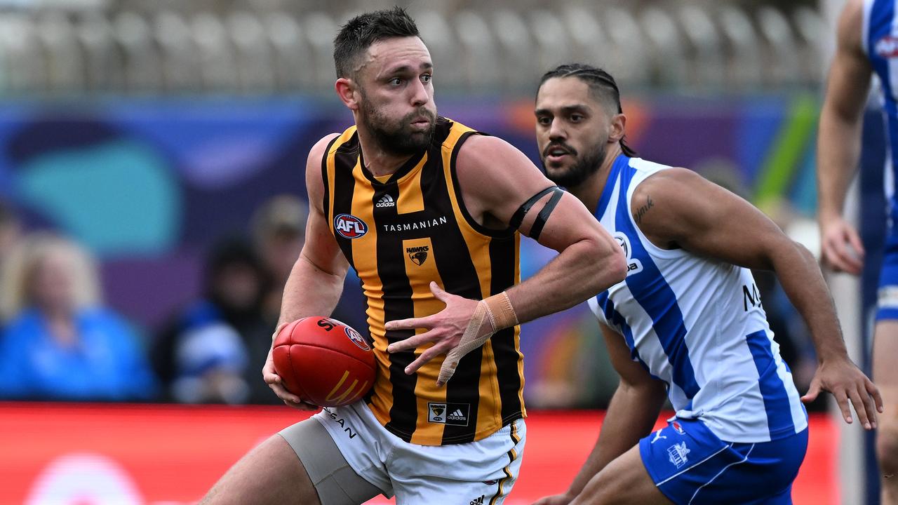 Inside haggling over Hawks star’s worth; next steps in Dunkley deal: Lions trade whispers – Fox Sports