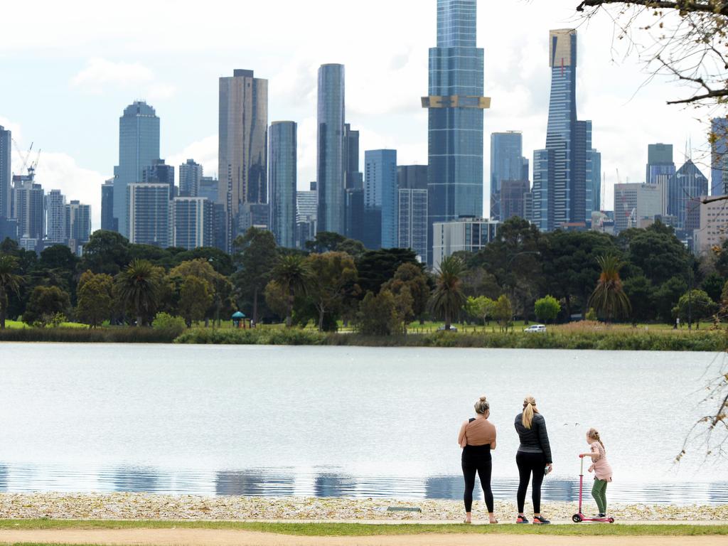 . The countries where the most international homeseekers are looking at Melbourne has been revealed in PropTrack’s new overseas search report. Picture: NCA NewsWire / Andrew Henshaw