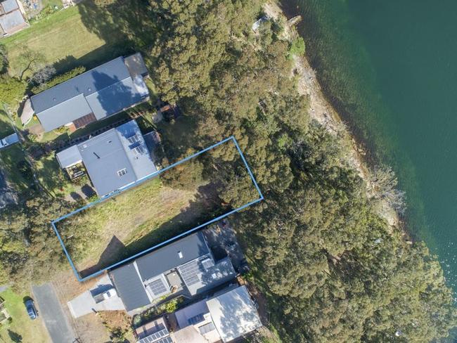 This parcel of land in Kings Point had a lot of interested buyers, and was sold for a record price by Harcourts Ulladulla.