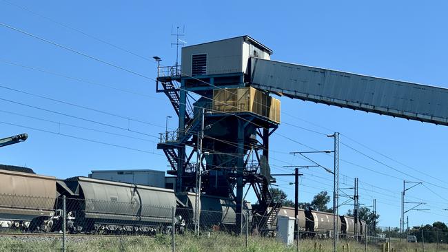 Coal loading onto an Aurizon train near Blackwater in Central Queensland.