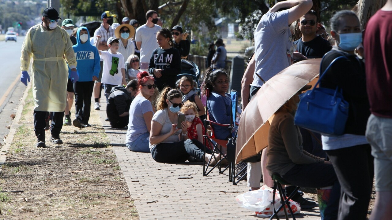 South Australians forced to wait several hours for COVID-19 testing in Adelaide