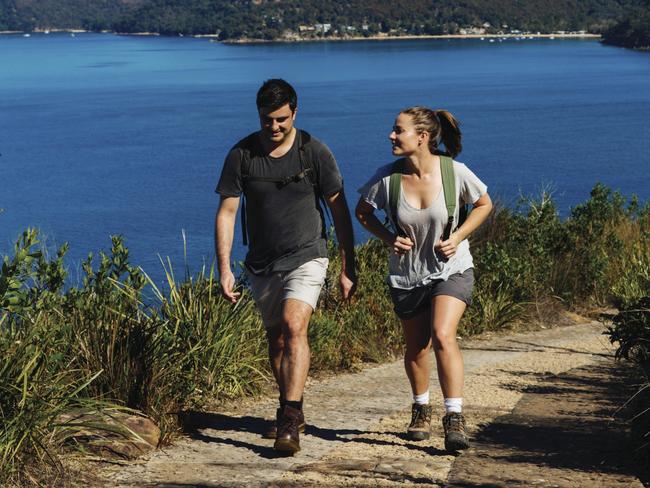 Barrenjoey Lighthouse Walk, Palm Beach. Credit: Destination NSW.