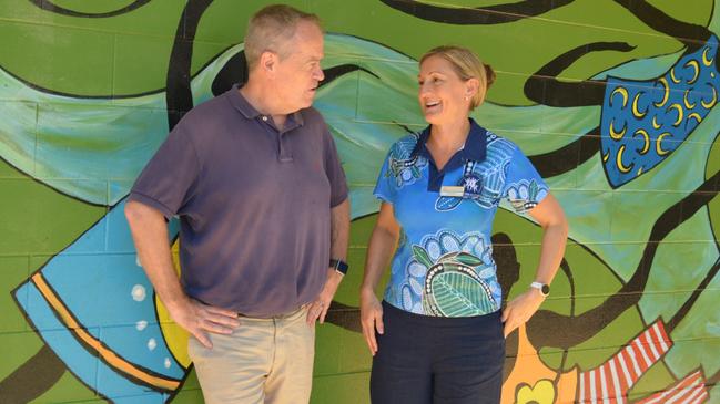 Federal Emergency Services Minister Bill Shorten with Cooktown District Community Centre chief executive Tracey Boulton. Picture: Bronwyn Farr