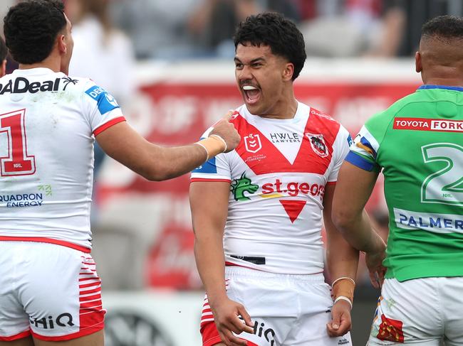 SYDNEY, AUSTRALIA - SEPTEMBER 07: Lyhkan King-Togia of the Dragons celebrates his try during the round 27 NRL match between St George Illawarra Dragons and Canberra Raiders at Netstrata Jubilee Stadium, on September 07, 2024, in Sydney, Australia. (Photo by Mark Metcalfe/Getty Images)